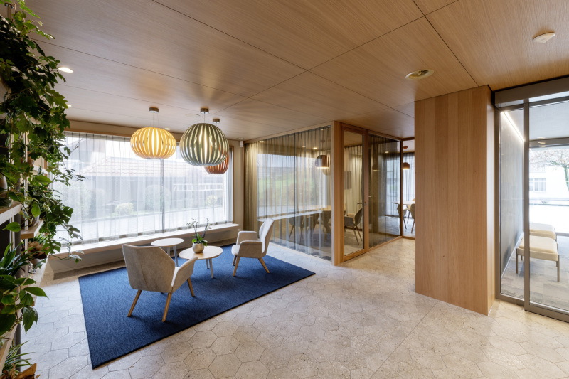 RAIFFEISENBANK_DOTTIKON_-06