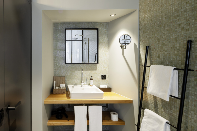 SUITE_306_14